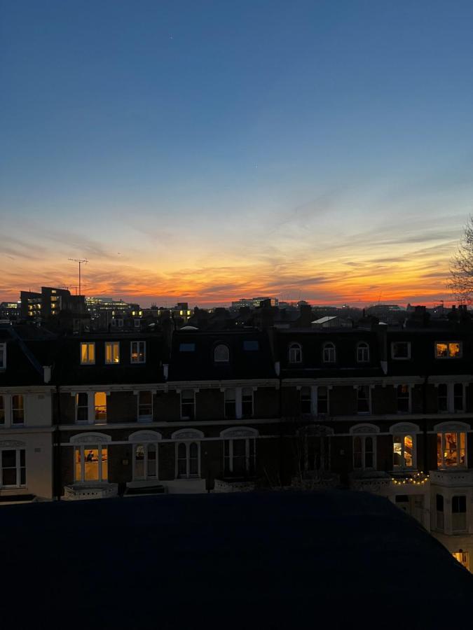 Newly Renovated Modern Studio Apartment In West Kensington London Exterior photo